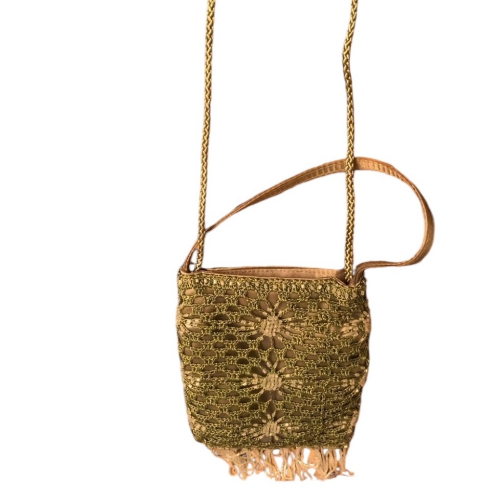 LA Regale lime green lined crochet crossbody NWOT matching rampage heels